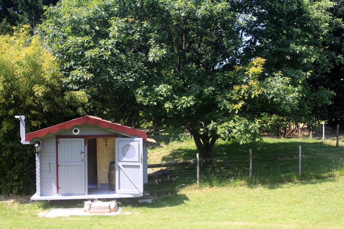 Tente Trappeur Ada, Au Jardin De La Vouivre Saint-Vincent-en-Bresse Luaran gambar
