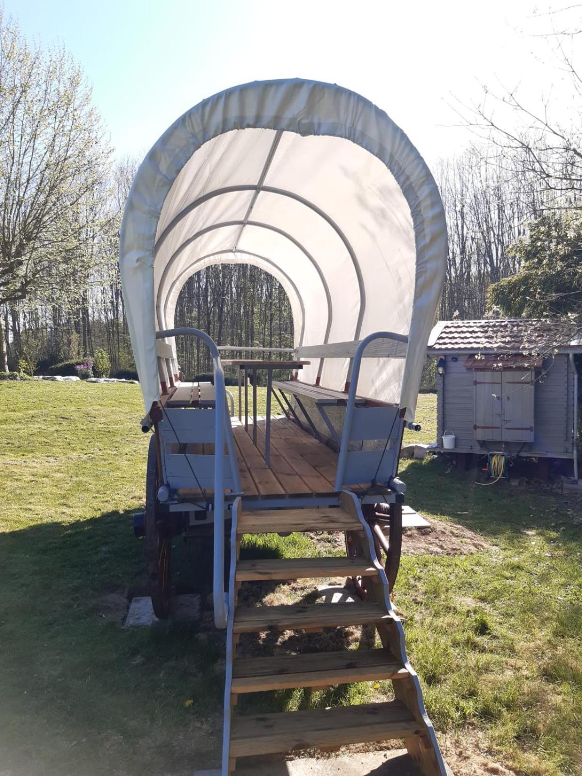 Tente Trappeur Ada, Au Jardin De La Vouivre Saint-Vincent-en-Bresse Luaran gambar